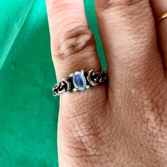NWOT 🥀 Silver Men's Moonstone Ring Size 6 - Picture 6 of 6